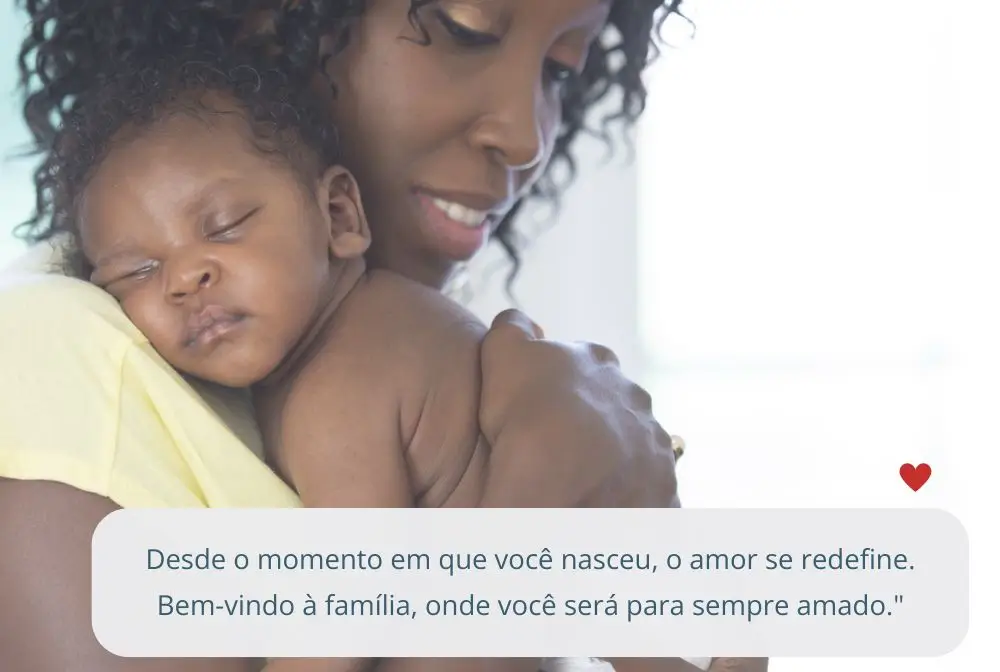 imagem de mulher abraçada ao bebe dormindo